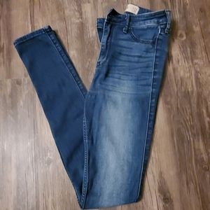 Juniors- 0L Hollister Jean Leggings high rise